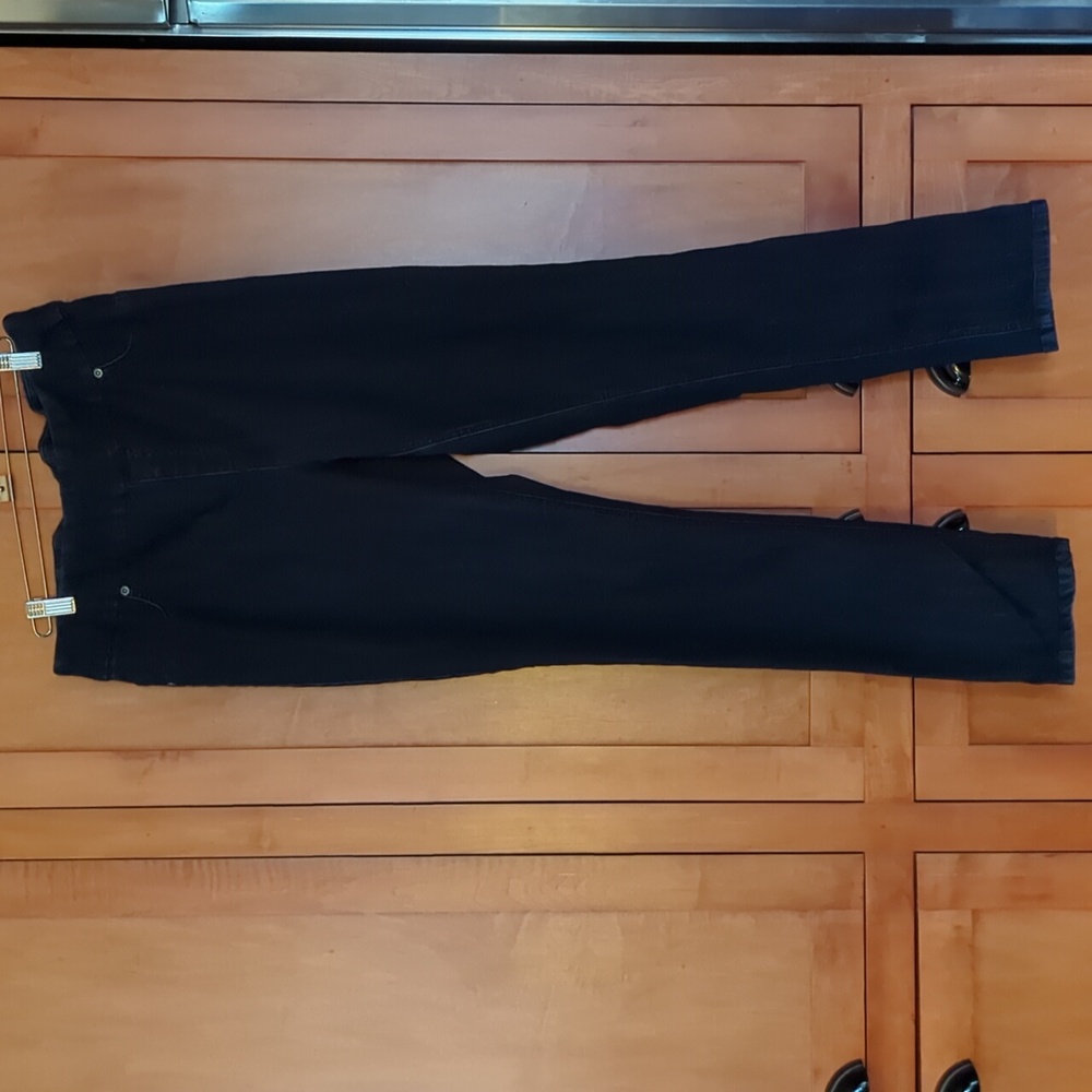 Chico's Sz 2 Pull On Jeans Large
